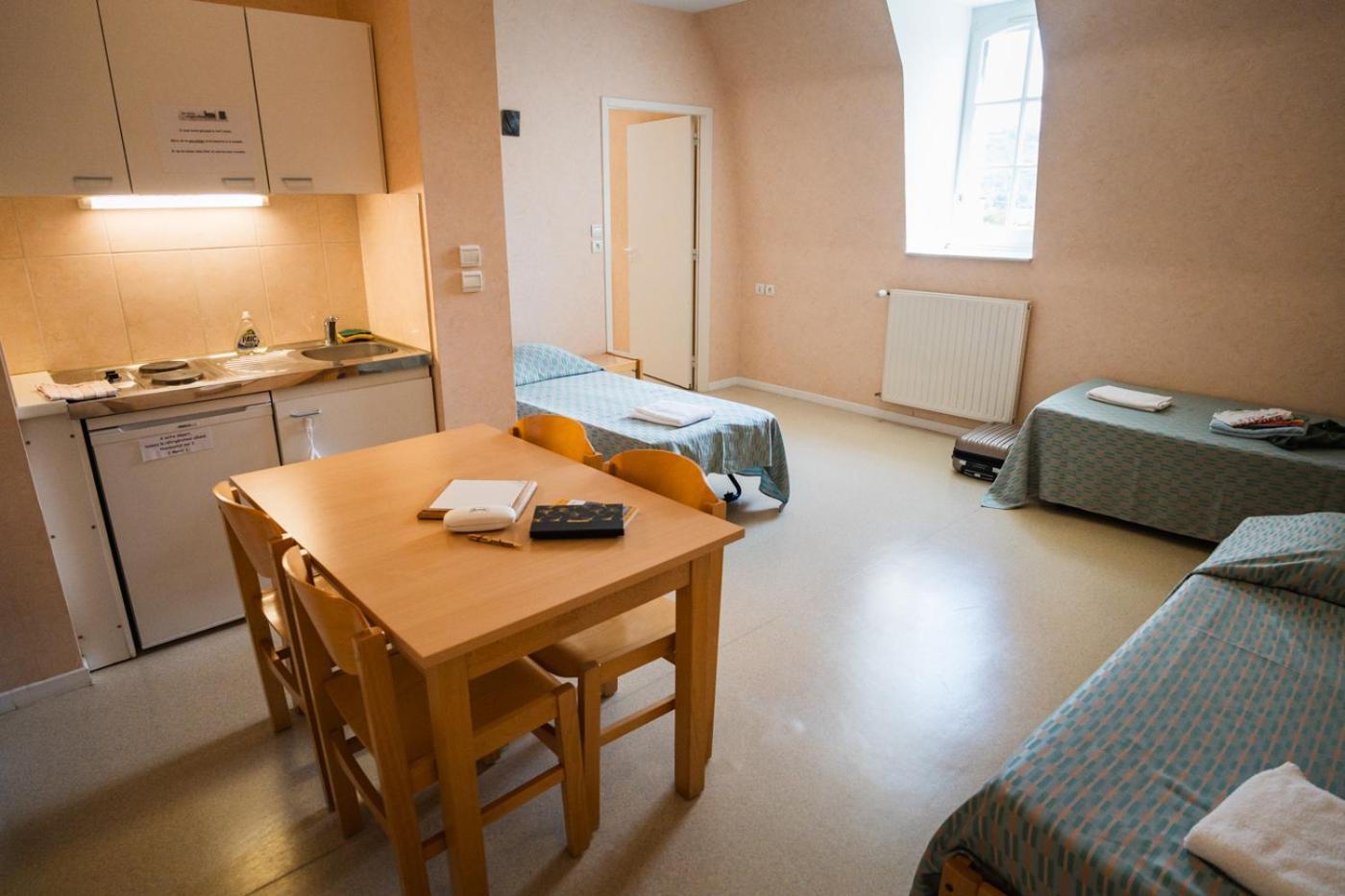 Accueil Du Couvent De Malet Hotel Saint-Côme-dʼOlt Værelse billede